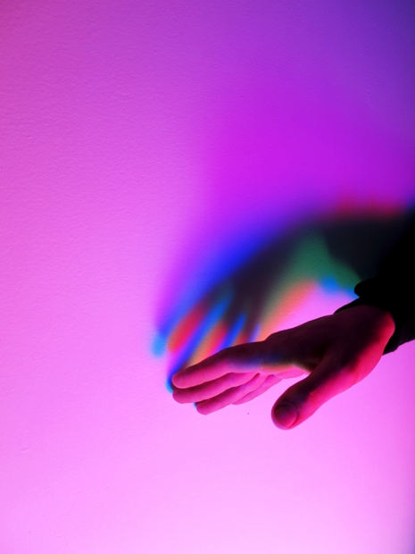 http://xvsjycc640.mirunadragan.com/files/gimgs/th-28_GGallery_RGBHand_site.jpg